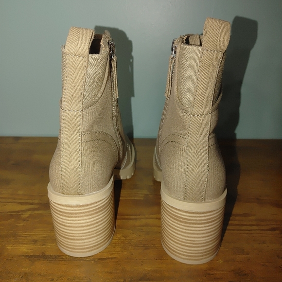 Dolce Vita Stylish Tan Women's Ankle Combat Boots Size 8.5 - Picture 2 of 10